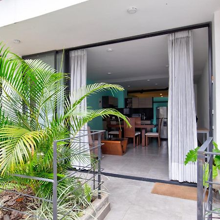 Moonshine Boutique Hostal Cali Extérieur photo