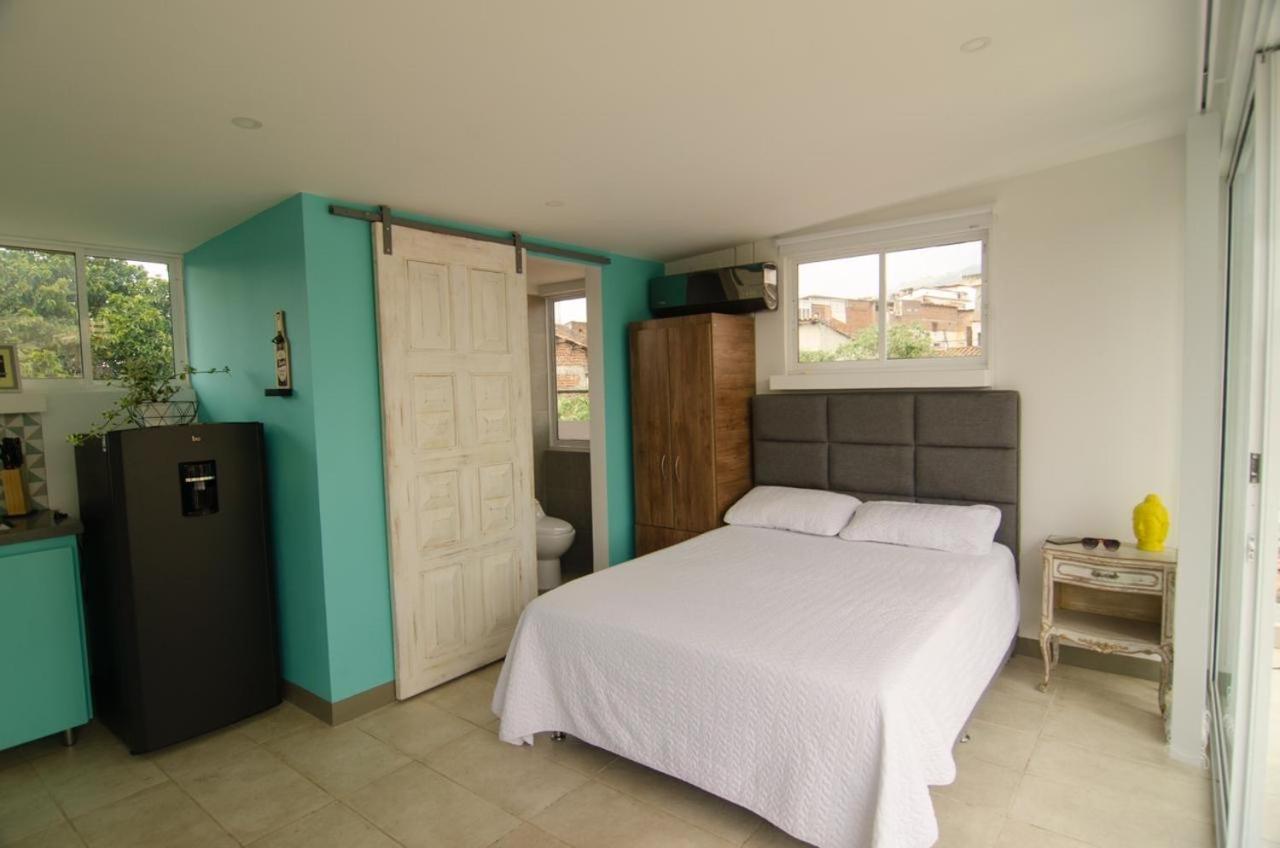 Moonshine Boutique Hostal Cali Extérieur photo