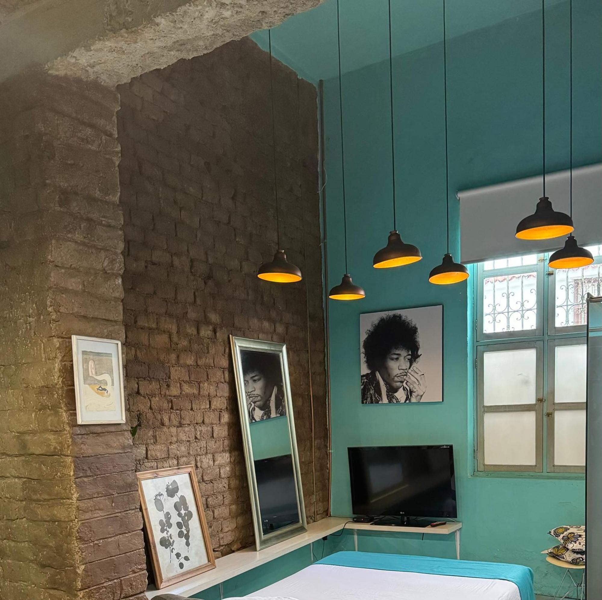 Moonshine Boutique Hostal Cali Extérieur photo