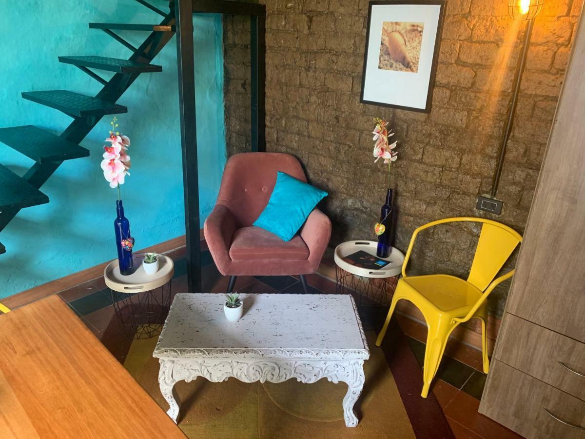Moonshine Boutique Hostal Cali Extérieur photo